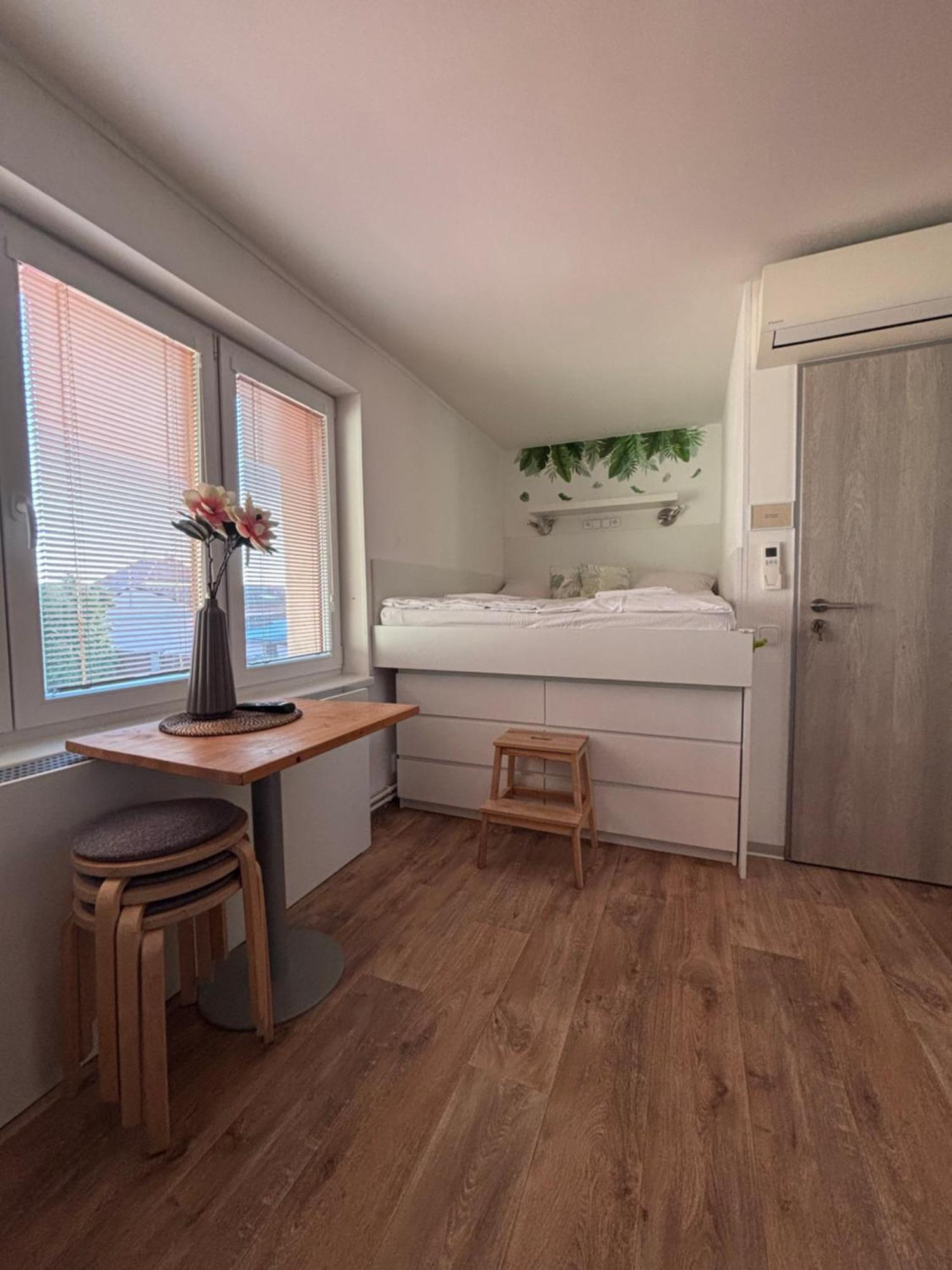 Apartmany Marco Polo Lednice Exterior photo