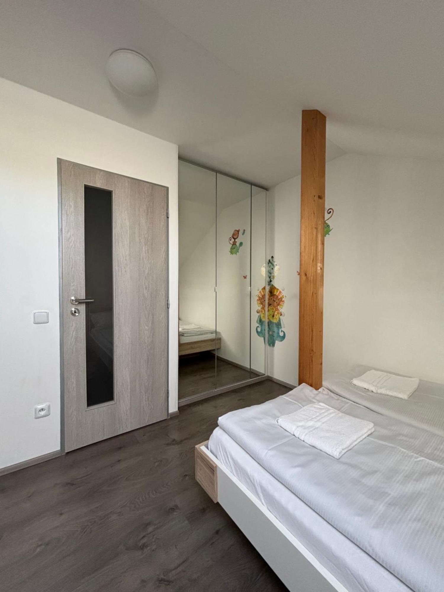 Apartmany Marco Polo Lednice Exterior photo
